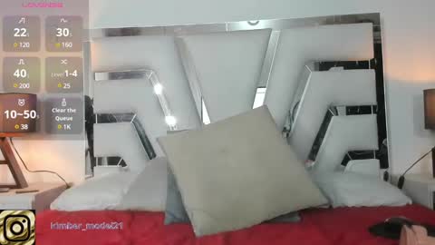 Snapshot of kimberlycoxxx chatting on December 21, 12:20 am kimberly online show from December 21, 12:20 am