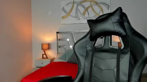 Snapshot of kimberlycoxxx chatting on December 24, 11:00 pm kimberly online show from December 24, 11:00 pm