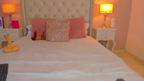 Kimberly  online show from April 14, 4:29 am