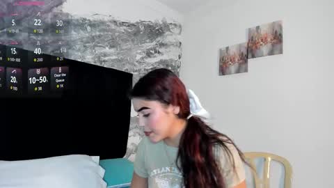 Kimberly Loren online show from October 28, 2:31 pm