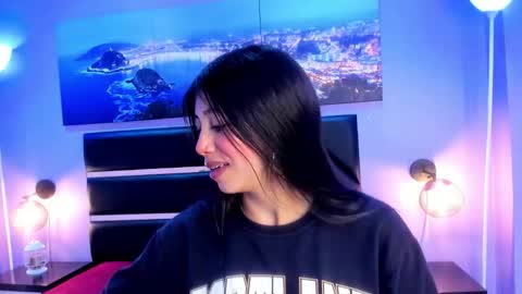 Kimberly Villalobos online show from February 11, 11:37 am