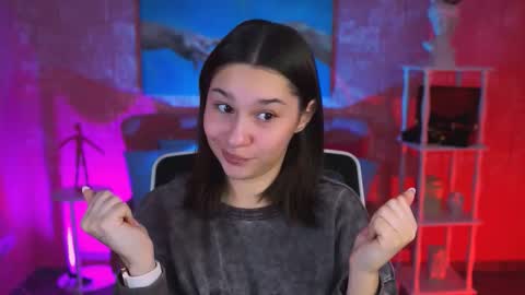 kimclarks online show from November 7, 8:14 am