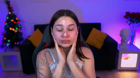 kimclarks online show from December 14, 10:53 am