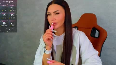 KIm online show from September 10, 7:08 am