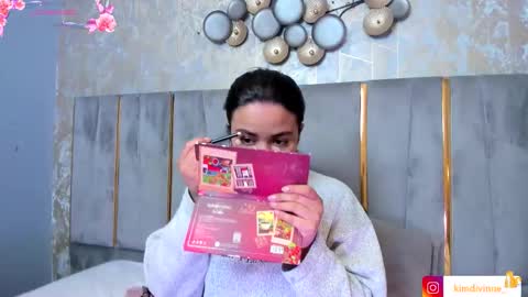  KIM  online show from October 12, 3:27 am