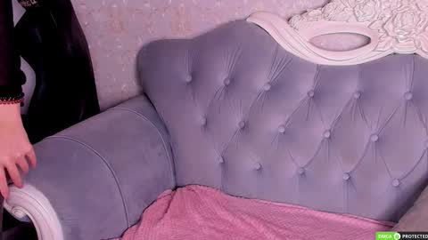 KimForman online show from September 28, 8:42 am