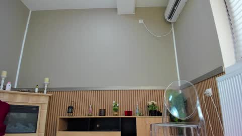 Snapshot of kimi_ivy chatting on December 8, 10:41 am kimi_ivy online show from December 8, 10:41 am