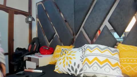 Kimy online show from February 7, 3:05 pm