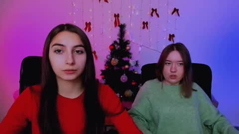 Snapshot of kimiko_shine_ chatting on December 23, 10:57 am just Kimi online show from December 23, 10:57 am