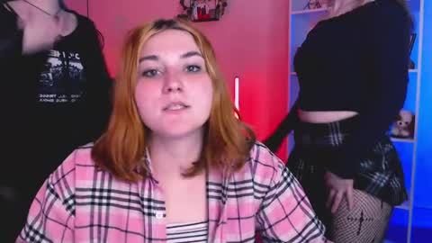 just Kimi  online show from April 12, 9:03 am