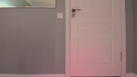 Kiki  online show from January 26, 10:45 am