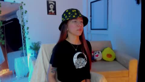 Kimm online show from February 18, 1:23 am