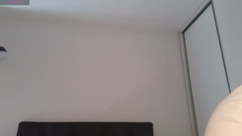Kimmie online show from July 1, 6:26 am