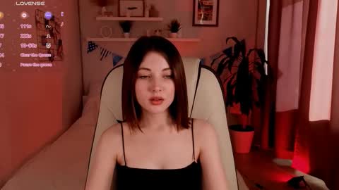 Snapshot of kimmie_shine chatting on October 9, 8:23 am Your Kimmie follow me online show from October 9, 8:23 am