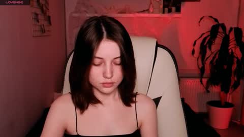  Your Kimmie  follow me  online show from November 8, 10:48 am