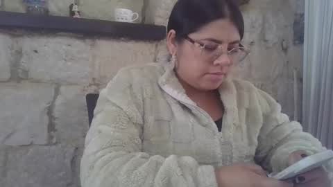 Kimmy online show from January 8, 7:45 pm