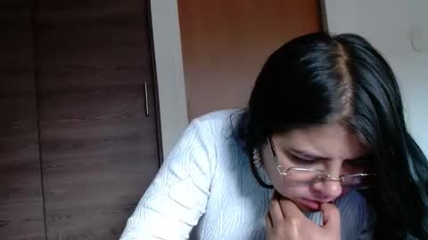 Kimmy online show from March 12, 3:29 pm