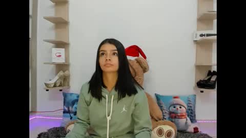 kimmy_montiell online show from December 3, 11:52 am