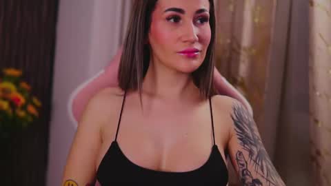 KimSkye online show from March 9, 10:30 pm