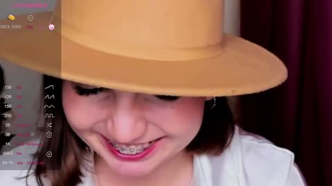 Hazel online show from February 12, 8:40 pm