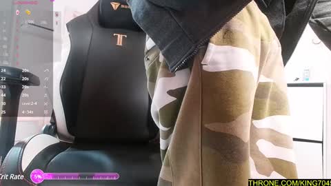 Snapshot of king7045 chatting on January 14, 10:38 am king7045 online show from January 14, 10:38 am