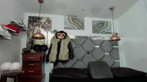 HOT MEN BLACK online show from November 15, 11:51 am