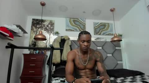 HOT MEN BLACK online show from July 18, 2:38 am