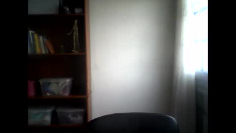 Snapshot of kingalejito chatting on April 16, 3:57 pm KingAlejo online show from April 16, 3:57 pm