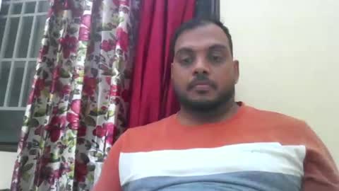 kingalpines1 online show from May 14, 6:37 pm