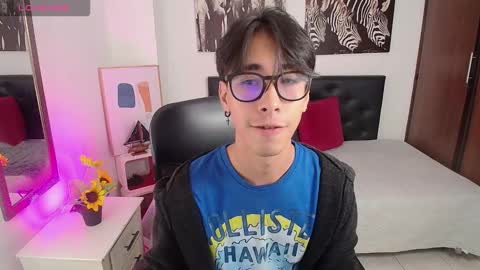 kingdanny_8 online show from November 5, 3:06 am