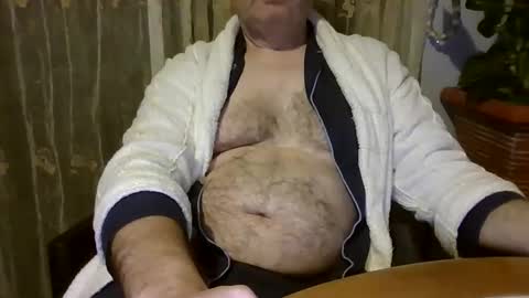 Snapshot of kingdonn1 chatting on December 1, 10:48 pm Don online show from December 1, 10:48 pm