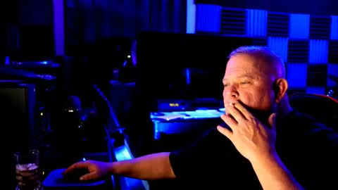 Snapshot of kingjamesviii chatting on January 4, 4:33 am King James VIII online show from January 4, 4:33 am