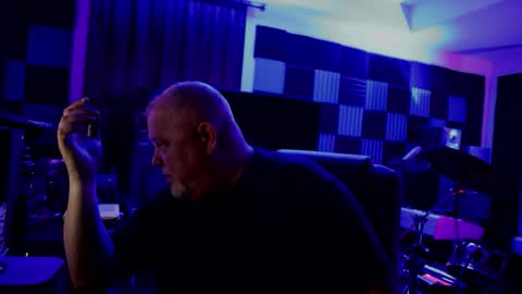 Snapshot of kingjamesviii chatting on February 16, 5:36 am King James VIII online show from February 16, 5:36 am