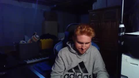 Master  King Tommy online show from November 21, 6:34 am