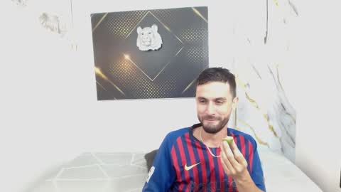 KING  online show from April 3, 3:15 am