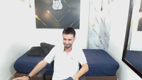 KING  online show from April 9, 6:19 am