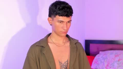  A L E X  online show from September 15, 4:18 pm