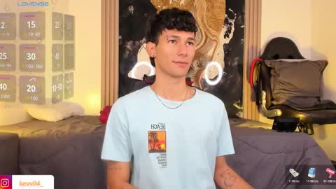  A L E X  online show from December 19, 3:46 am