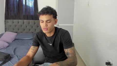 DOMINANT ALPHA KINGS online show from December 21, 7:21 pm