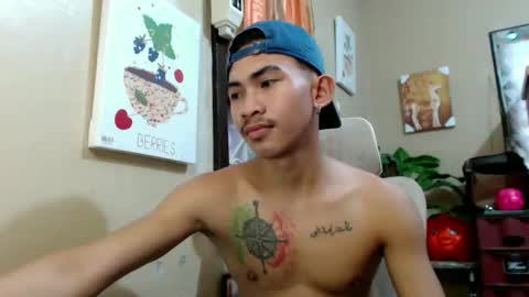 Snapshot of kingscock18 chatting on December 19, 7:59 am ALVIN online show from December 19, 7:59 am