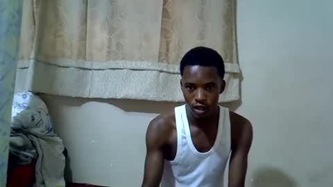 Snapshot of kingsleeee chatting on June 7, 5:33 am kingsleeee online show from June 7, 5:33 am