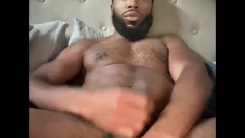 Snapshot of kingsling_00 chatting on April 15, 12:01 pm kingsling_00 online show from April 15, 12:01 pm