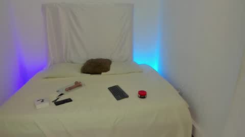 Snapshot of kingstark_ chatting on September 30, 11:26 am sebastian online show from September 30, 11:26 am