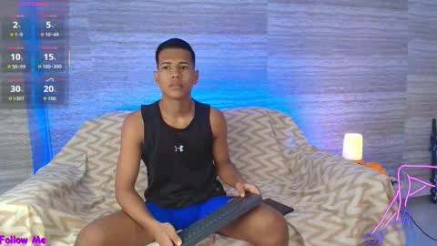 Snapshot of kingstark_ chatting on November 4, 11:20 am sebastian online show from November 4, 11:20 am