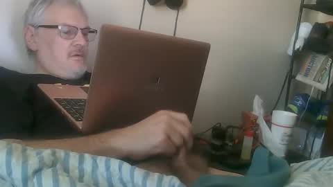 Snapshot of kingtongue10 chatting on February 7, 4:00 pm kingtongue10 online show from February 7, 4:00 pm