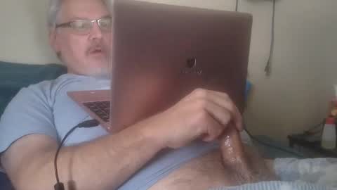 Snapshot of kingtongue10 chatting on February 24, 8:51 pm kingtongue10 online show from February 24, 8:51 pm