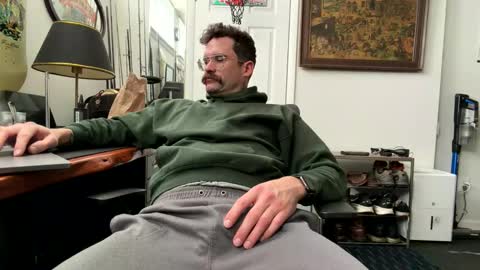 kingxhelm online show from February 13, 5:42 pm