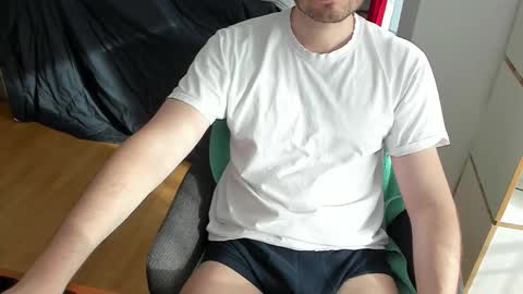 kinksubbydubby online show from February 15, 1:31 pm