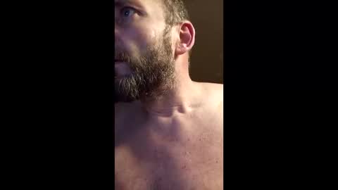 Snapshot of kinky_413x chatting on February 24, 12:30 am kinky_413x online show from February 24, 12:30 am