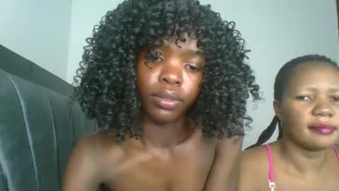 kinky_aria online show from October 18, 5:14 pm